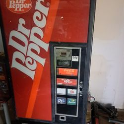 Dr Pepper Machine & Candy Dispenser Machine 