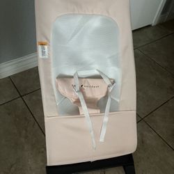 Baby Delight Alpine Deluxe Portable Bouncer