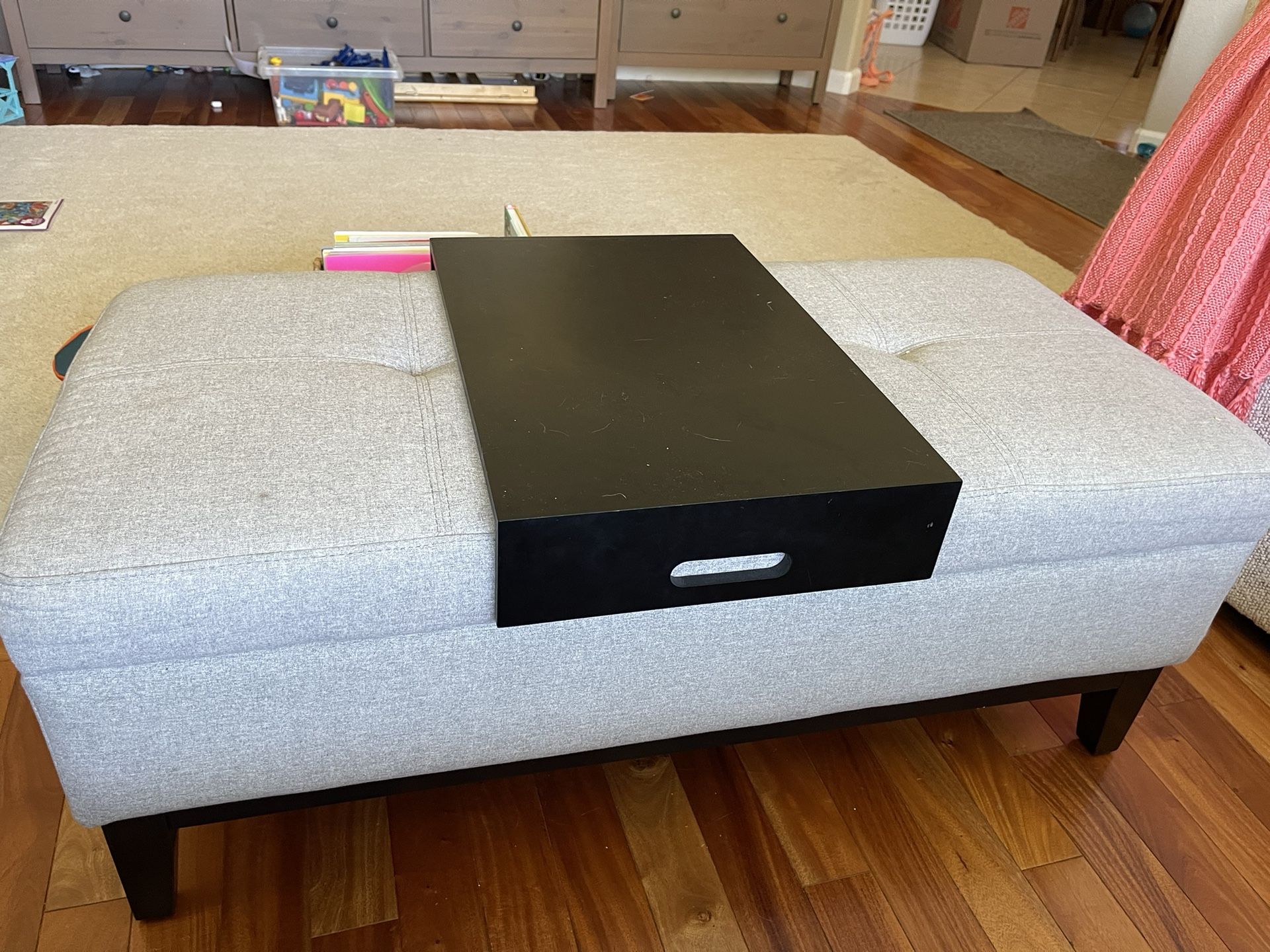 Ottoman With Blanket Storage