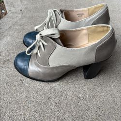 Vannah Boots Size 9