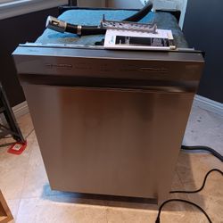 Midea Dishwasher 