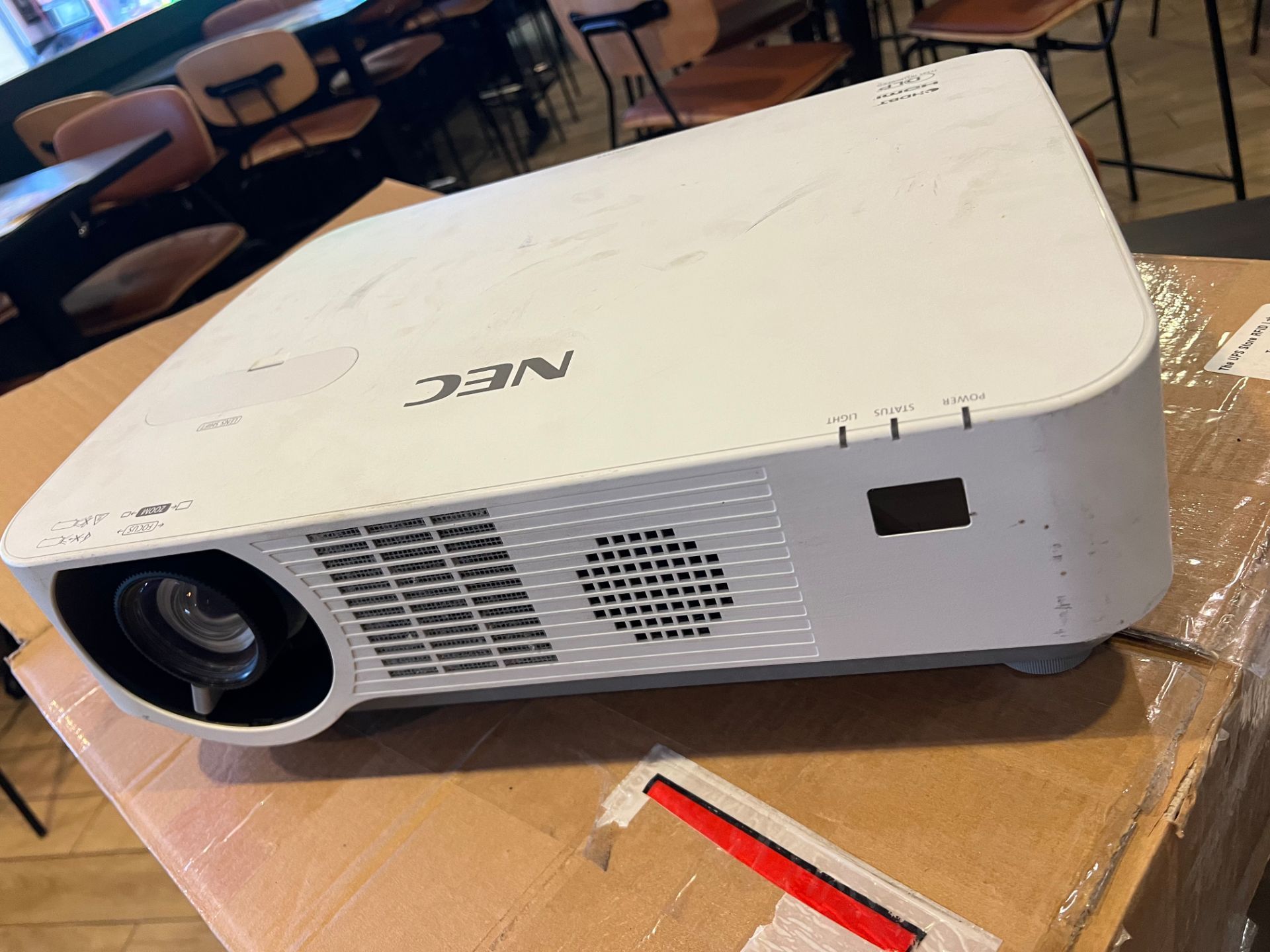 NEC Projector