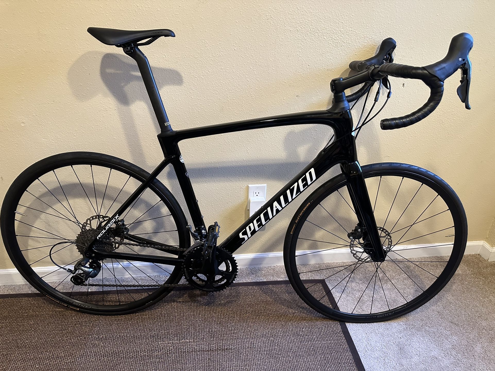 2021 Specialized Roubaix 58cm