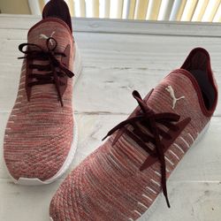 Men Puma Gym shoes Size 11 1/2