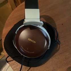 Denon audiophile Headphones Dh5000