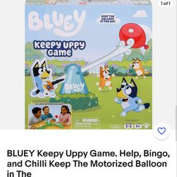 Brand New. Collectible. BLUEY Keepy Uppy Game. Help, Bingo,
and Chilli Keep The Motorized Balloon
Up. 