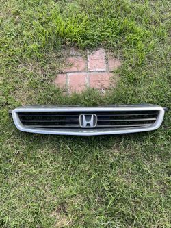 1996~1998 Honda Civic Sedan EK OEM Front Bumper Grille* P/N:  7 1 1 2 2 - S0  4 A - 0 0 0 0 *
