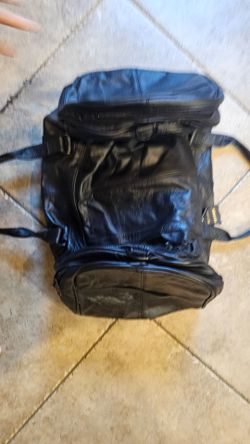 Genuine Leather Travelers Overnight Weekender Duffle Bag