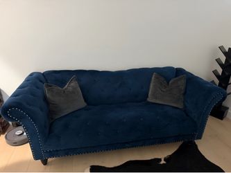 Navy Blue Tufted Velvet Sofa – Excellent Condition