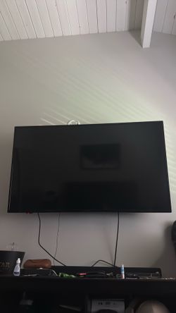 TV, TV mount and soundbar