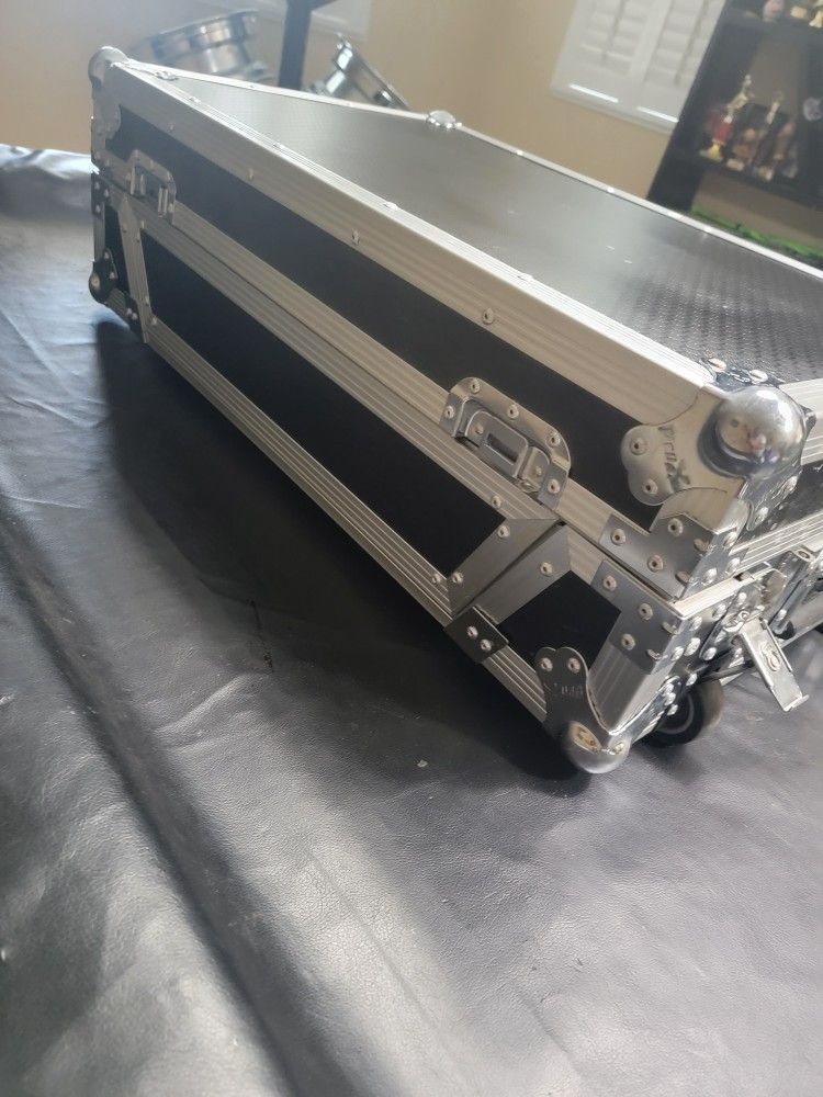 Newmark mixed deck quad DJ console 