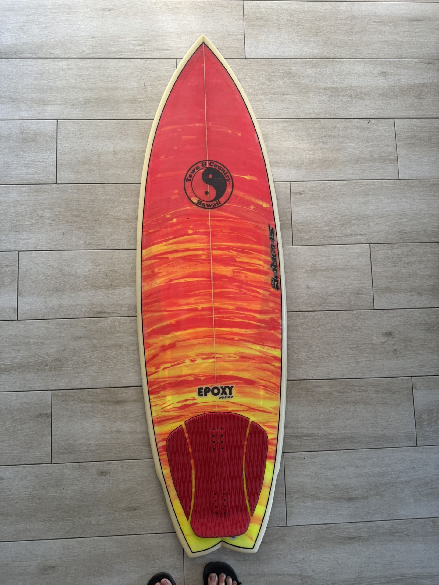 5’6” Town & Country Surfboard