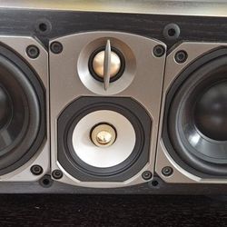 Paradigm CC-490 v5 Center Channel In Black