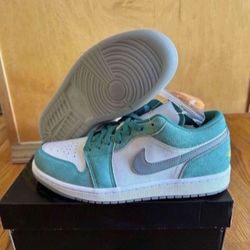 Nike Air Jordan 1 Low SE Emerald DN3705-301 Men’s Size 8 / Women’s Size 9.5 Brand New