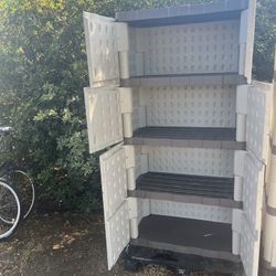 Rubbermaid Storage Shed 