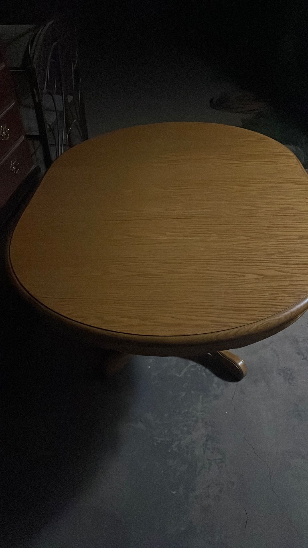 42” Diameter Oak Table! 