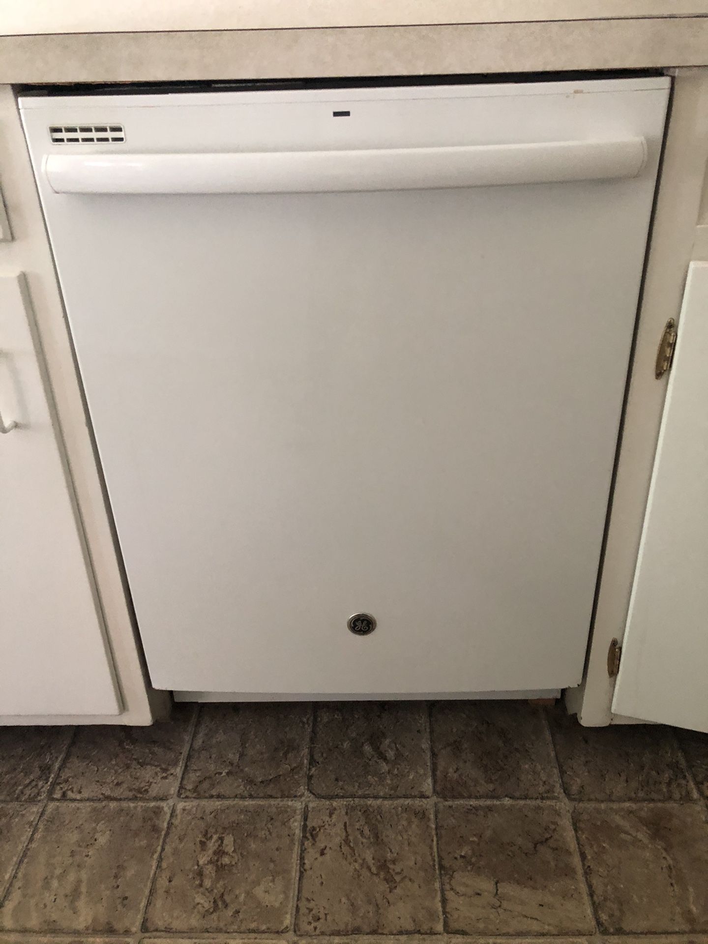 GE profile dishwasher excellent condition