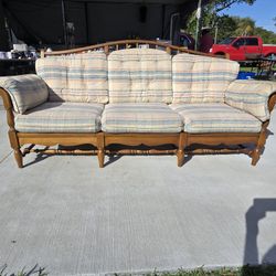 ANTIQUE VINTAGE ETHAN ALLEN COUNTRY STYLE COUCH