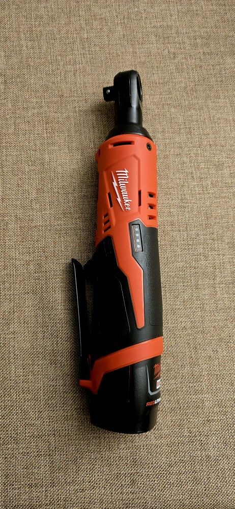 Milwaukee ratchet 3/8