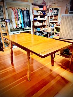 Vintage Wood  Dining Table(2 leaves)