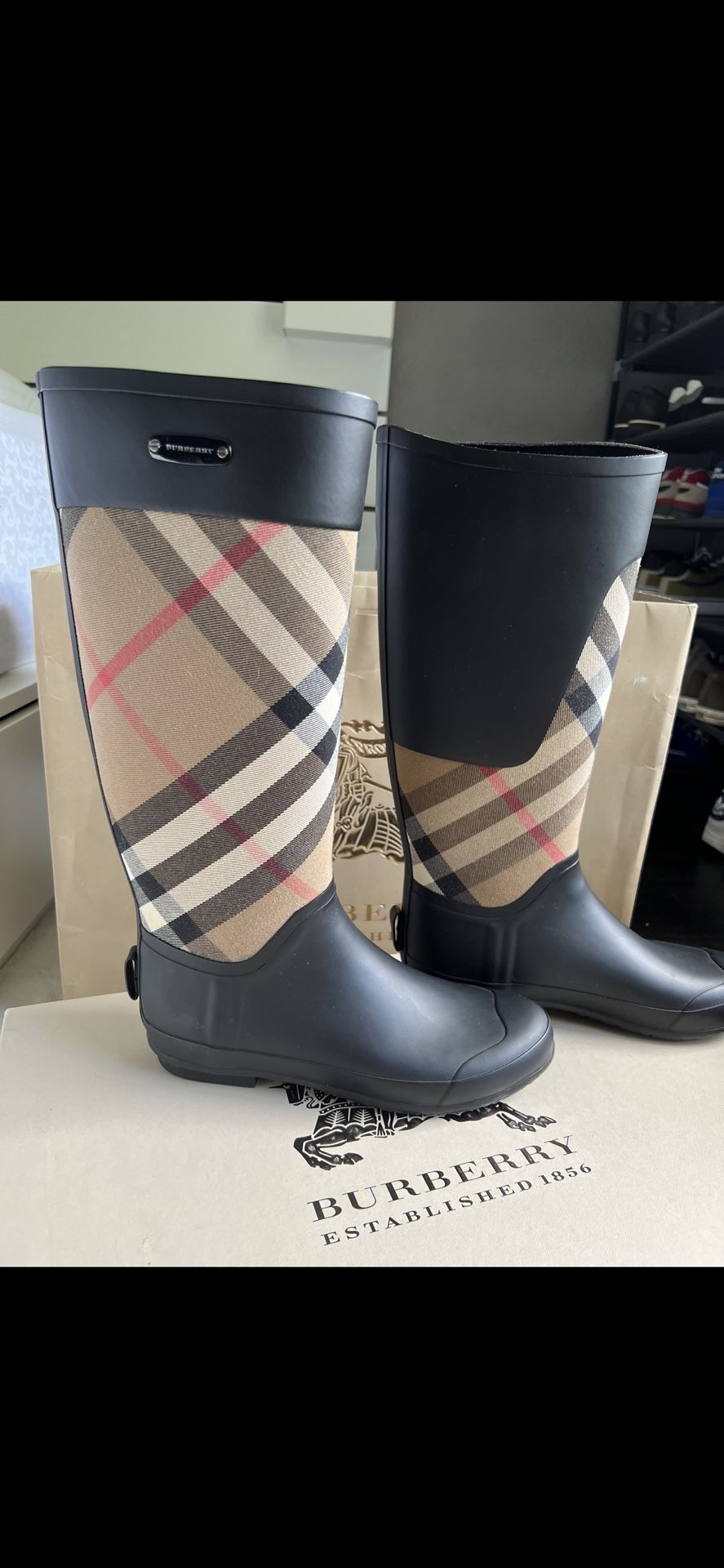 Women’s Authentic Burberry Rainboots