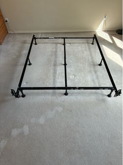 Queen/full metal bed frame