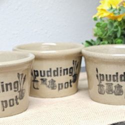 Vintage Moira English Stoneware Pudding pot. 