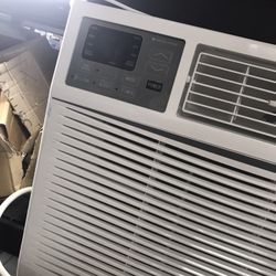 24,000 Btus With Heater $400
