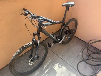 Northrock XCL Mountain Bike