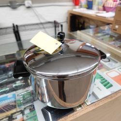 Farberware Classic 6‑Quart Stainless Steel Covered Stockpot