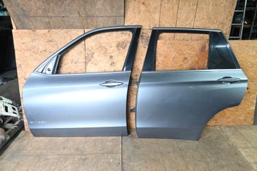 🔥 BMW F15 X5 Left Driver Door Shell Complete Handle Glass Gray A52 OEM 2014-2018 🔥