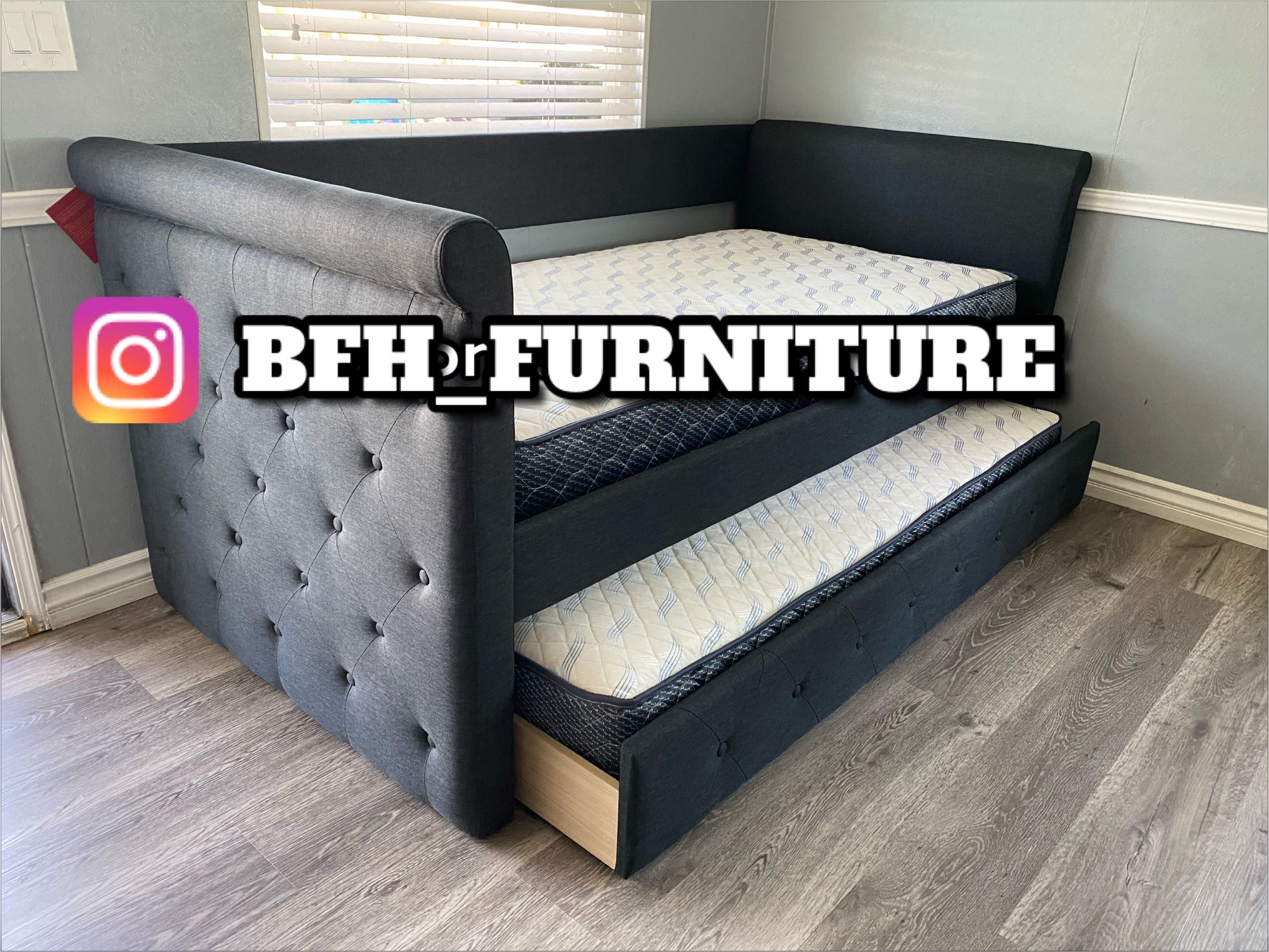 Twin/Twin Gray European Style Tufted Daybed w. Orthopedic Mattresses Included