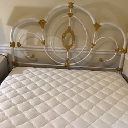 Full Size Bed Mattres Not Include 150 $ 
