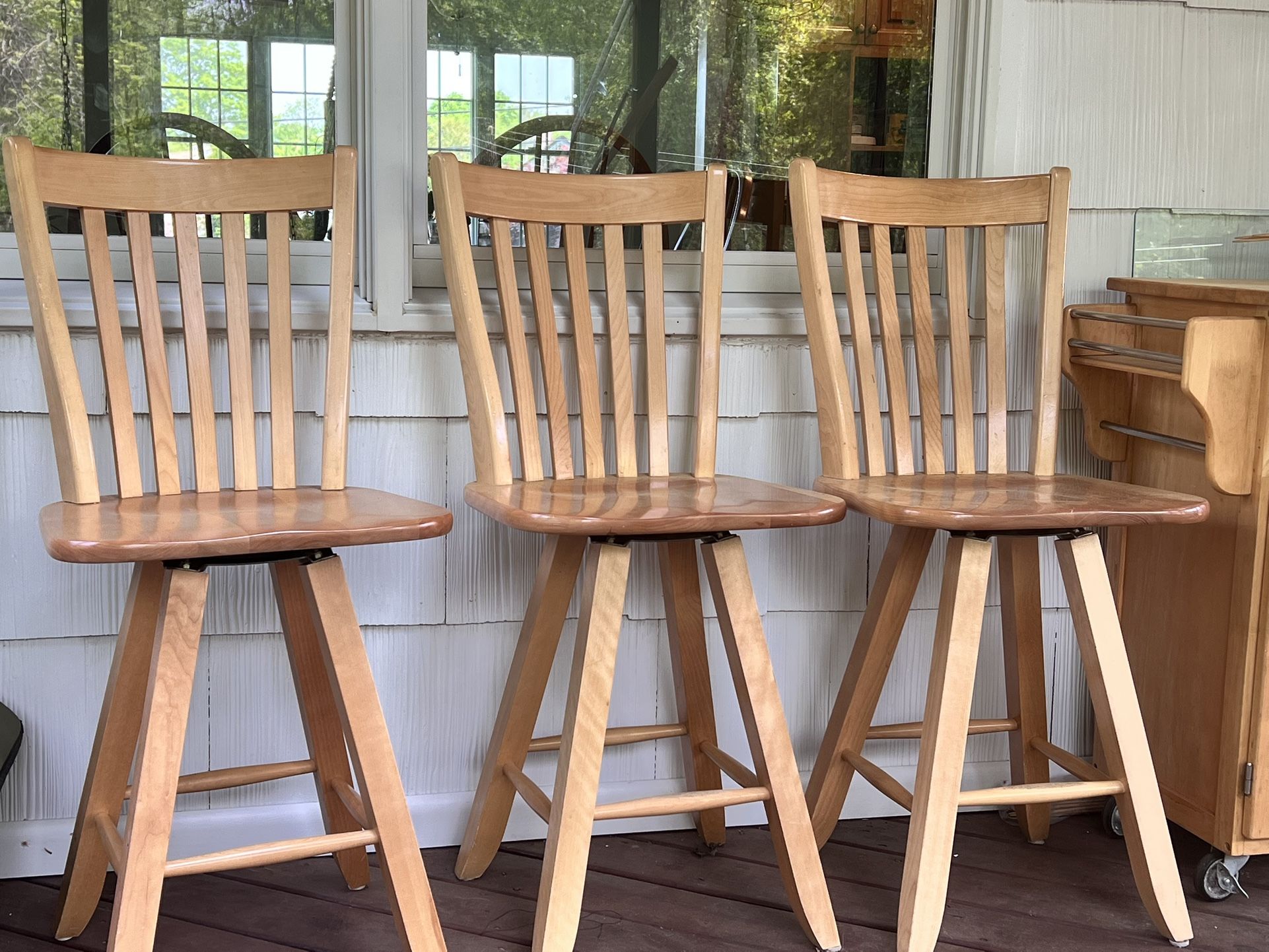 Maple Swivel Chairs for Island / Bar