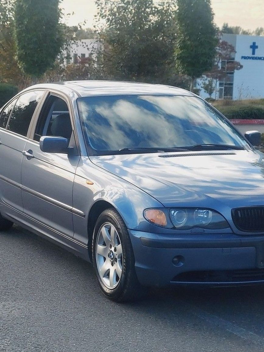 2002 BMW 325i