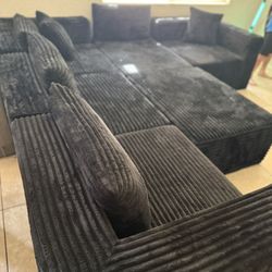 Black Boneless Couch 800$ 