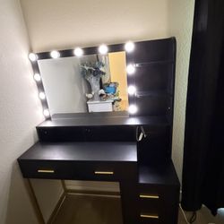 Makeup Vanity