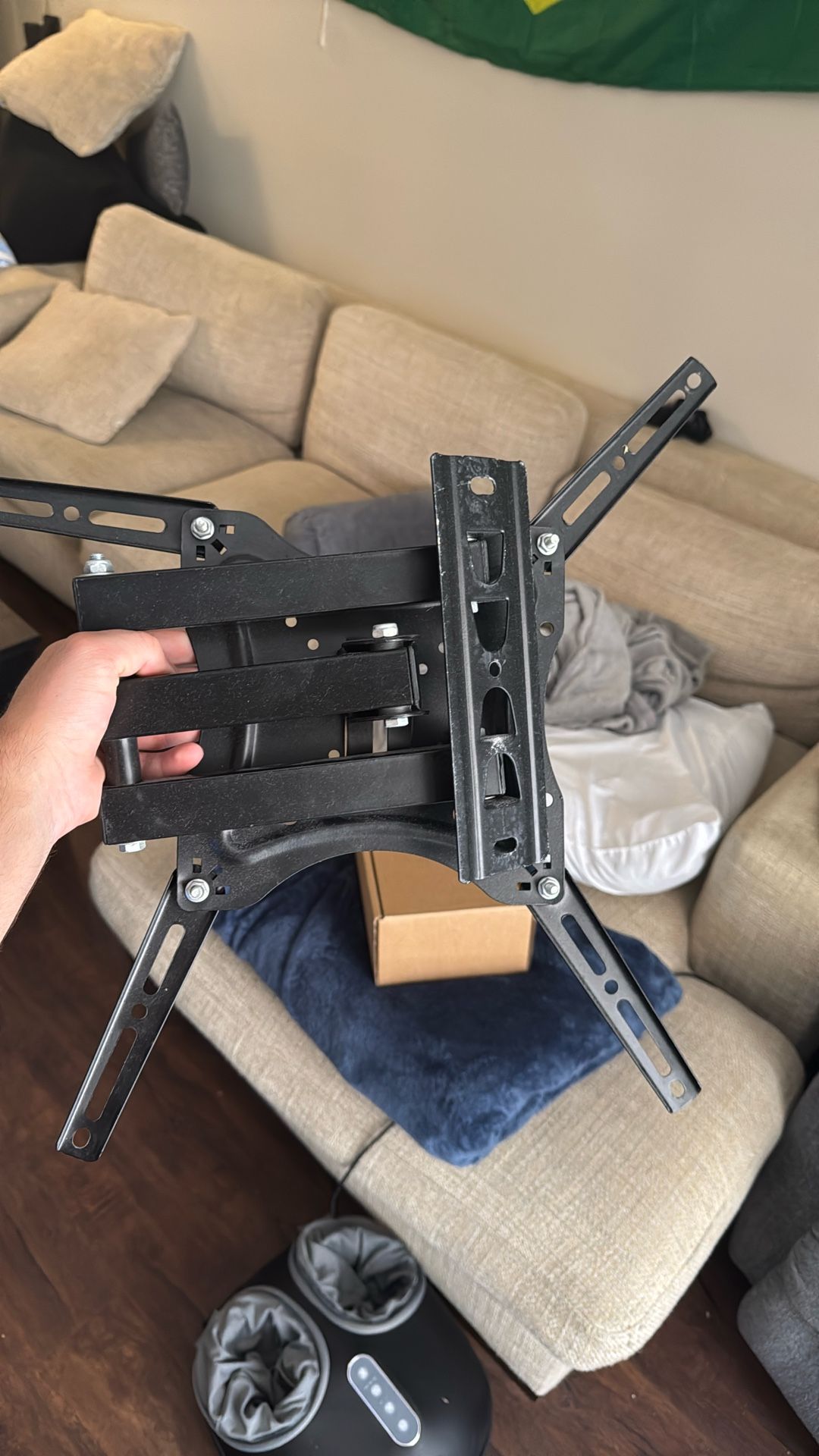 Wall Mount Tv 55”