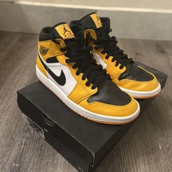 Jordan 1 Mid Taxi 