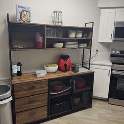 Breakfast Hutch EXCELLENT condition 