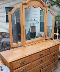 Dresser with mirror night stand
