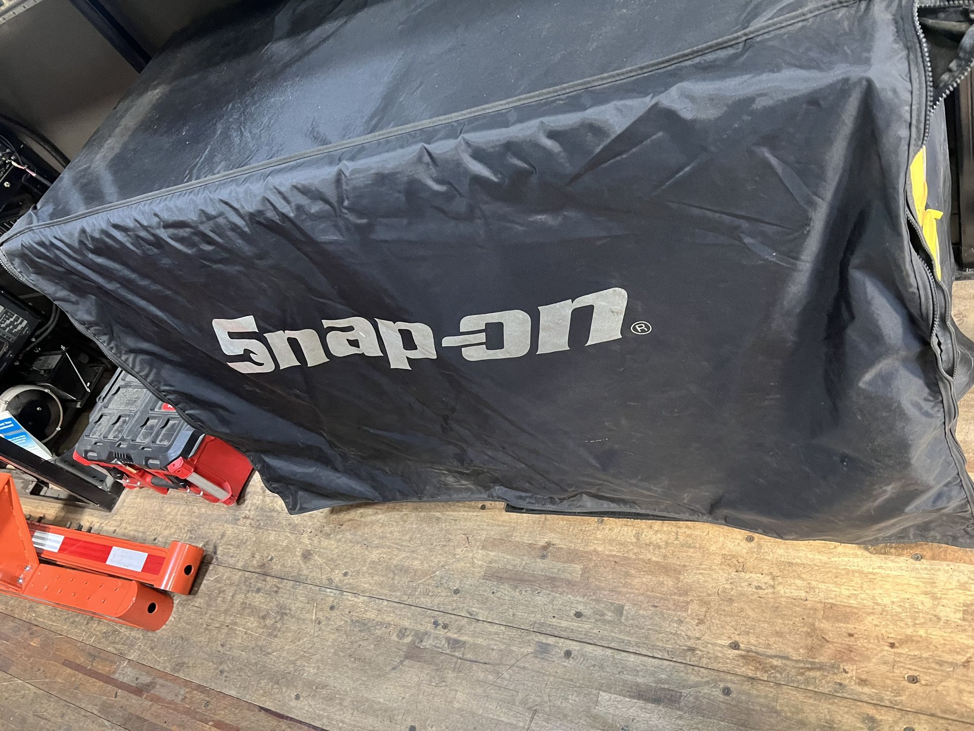 Snap-on Tool Box