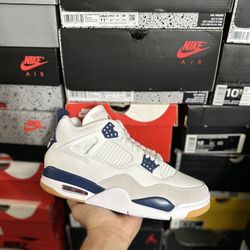 DS Jordan SB 4 Navy size 9 