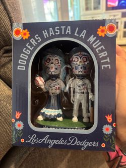 Dia de Los muertos dodgers bobble head