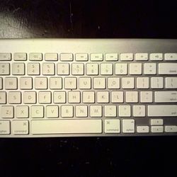 Apple Keyboard Wireless Model A1314