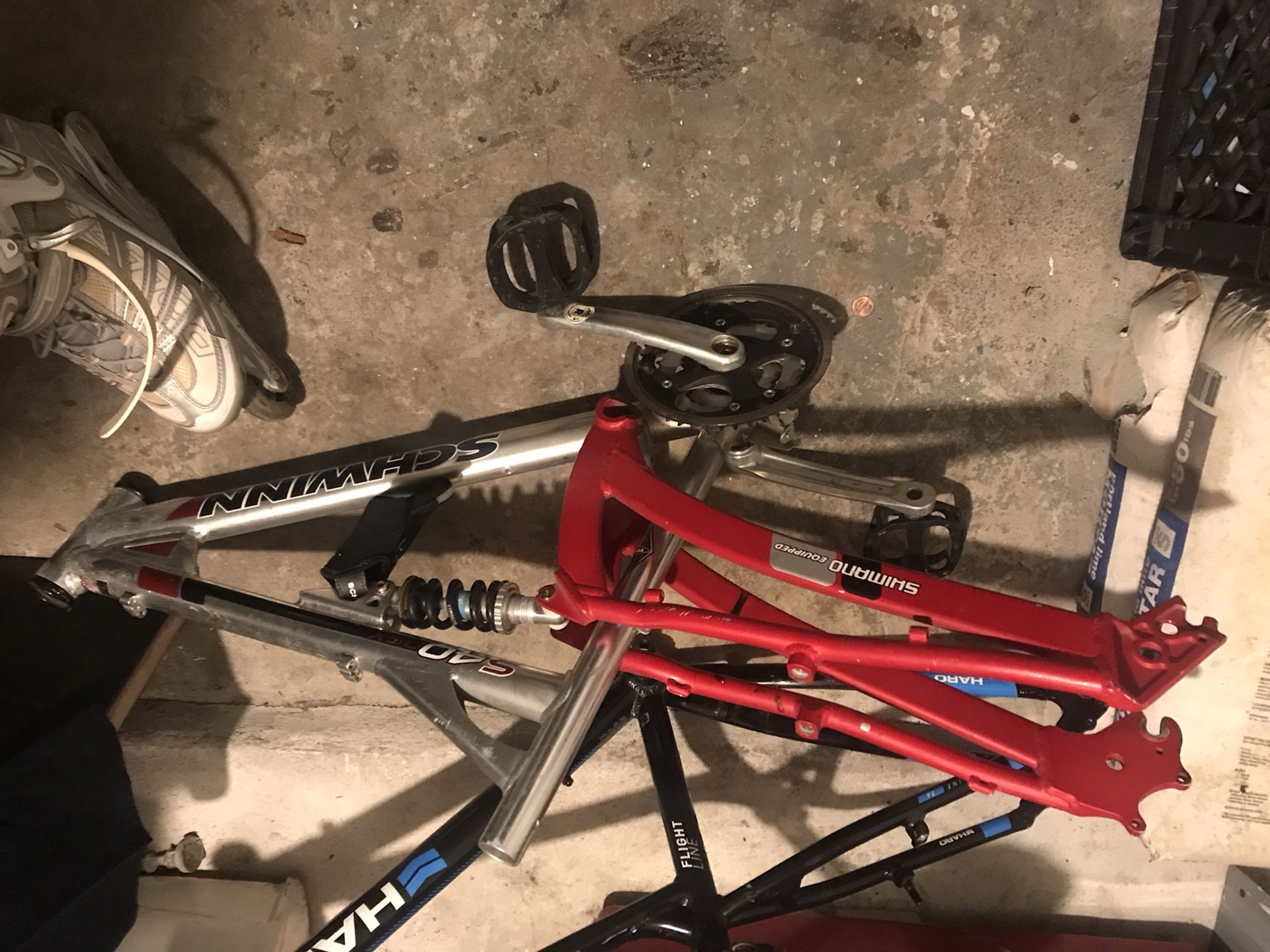 Schwinn Mountainbike Frame (soft tail)