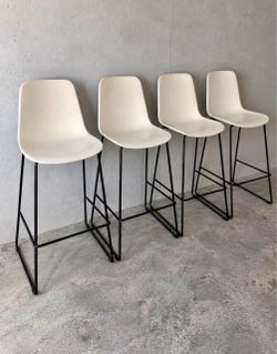 Set of 4 Modern Bar Stools