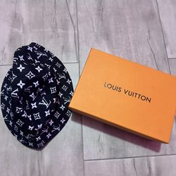 Louis Vuitton Black/White Monogram Synthetic Bucket Hat M
