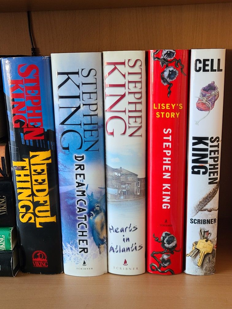 Stephen King 17 Hardcover Books