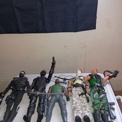 Lot Of 5 12inch GI JOES Fully Loaded With Weapons 